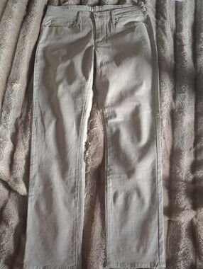Signature Levi Modern Straight